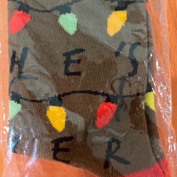 Stranger Things Women's Crew Socks - Brown with Multicolor Lights - Picture 5 of 6